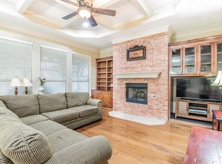 702 Cabernet Ct, Grapevine, TX 76051