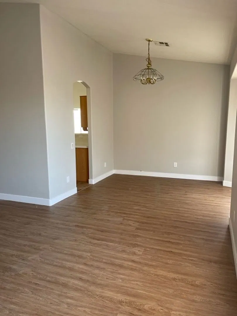 4334 Yorkwood - 4 Bdrm Ranch! — Photo 3