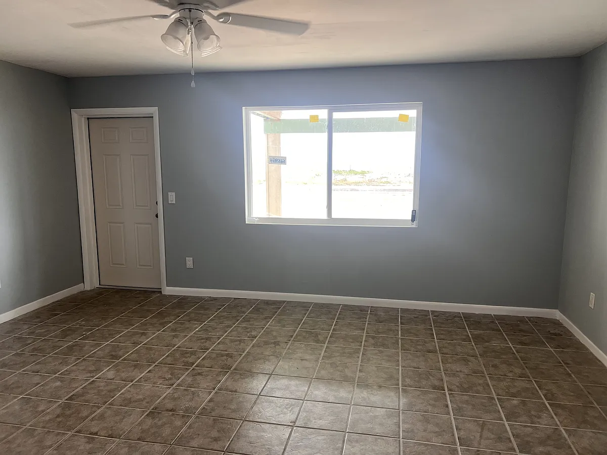Building Photo - 2036 S Oceanshore Blvd #A