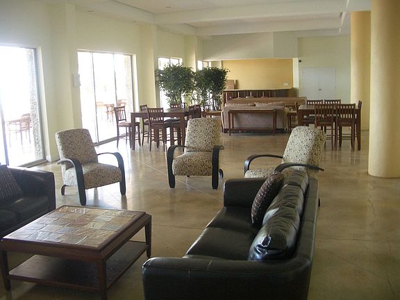 4th image of 800 West Ave APT 825
