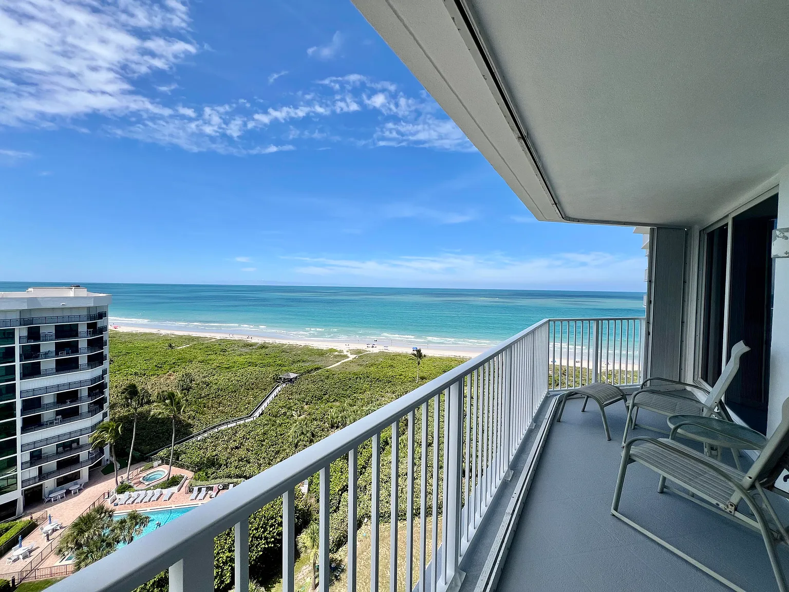 2 bed, 2.0 bath, 1630 sqft, $5,000 — Photo 4