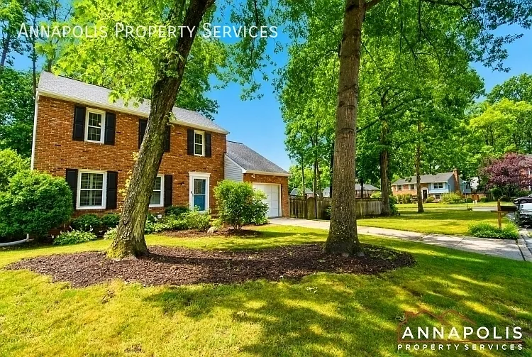 449 Alfreton Ct — Photo 3