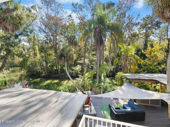 6110 Bear Trl, Weeki Wachee, FL 34607