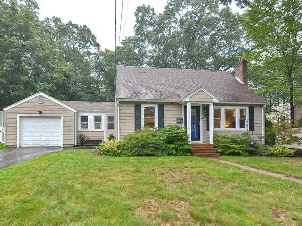 17 Top Hill Ave, Dedham, MA 02026