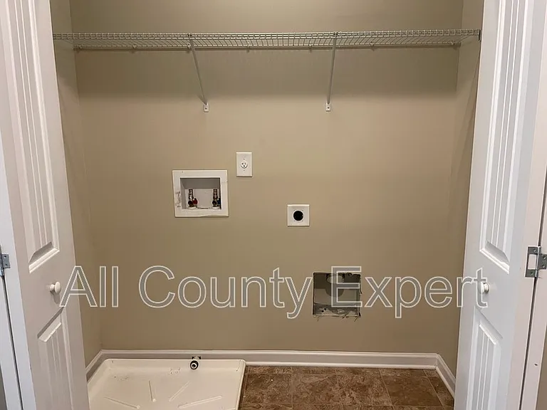 599 Oakside Pl — Photo 19