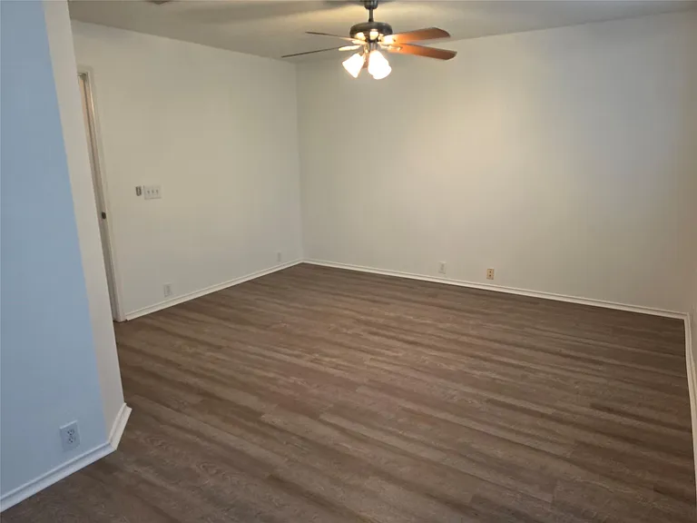 3418 Glenmore Meadow Dr — Photo 10