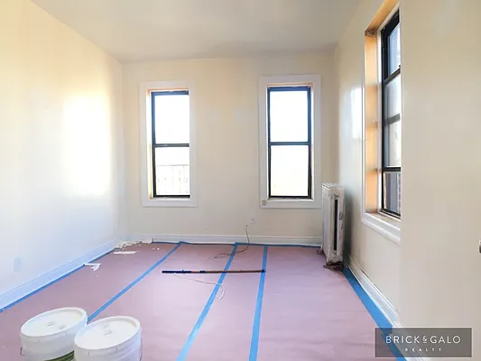 Rented by BRICK & GALO REALTY CORP | media 9