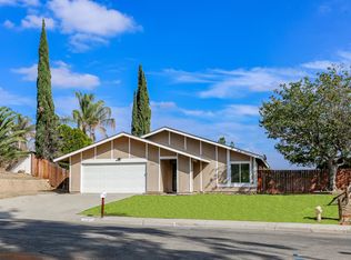217 Beachwood Dr, Lake Elsinore, CA 92530