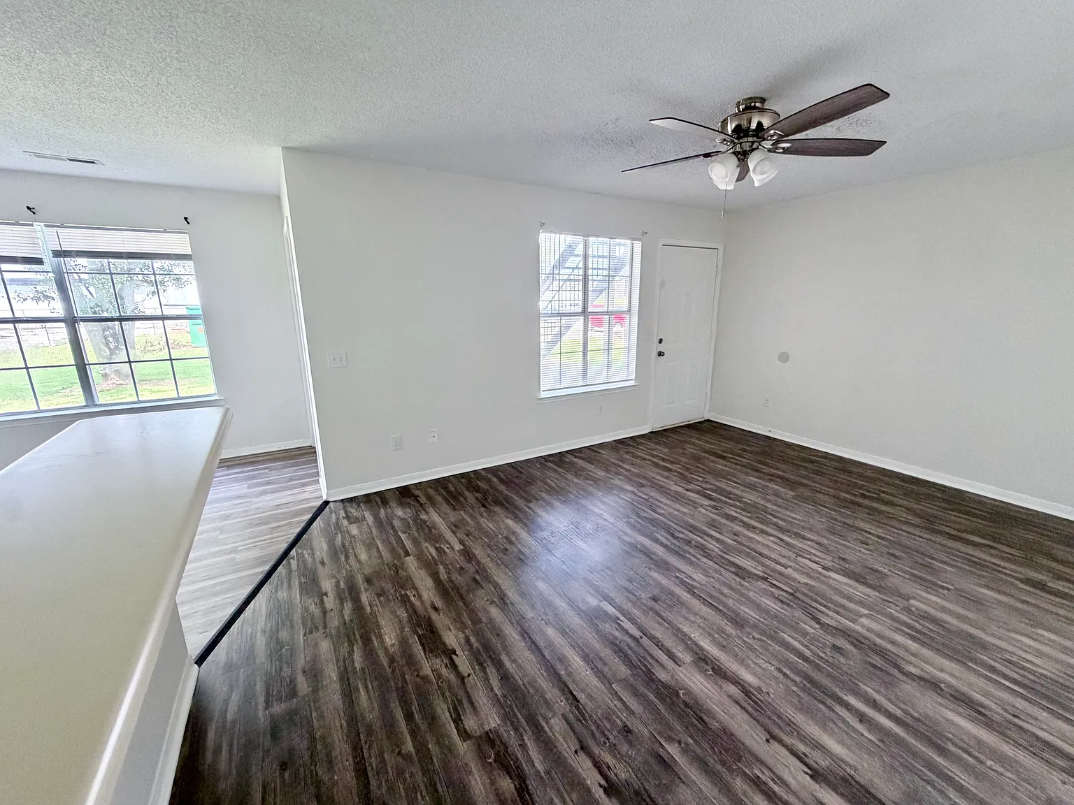 2 bed, 800 sqft, $795 — Photo 4