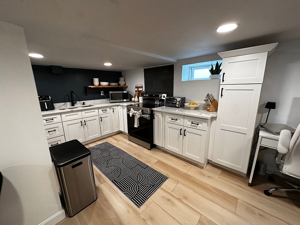 1st image of 129 Park St #B