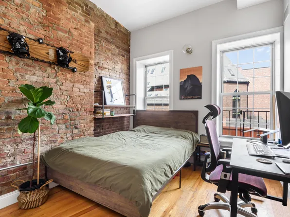 558 Driggs Avenue image 3 of 5