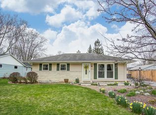 2014 Edenton Dr, Fort Wayne, IN 46804