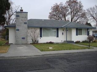 48 W Cedar Dr, Hermiston, OR 97838
