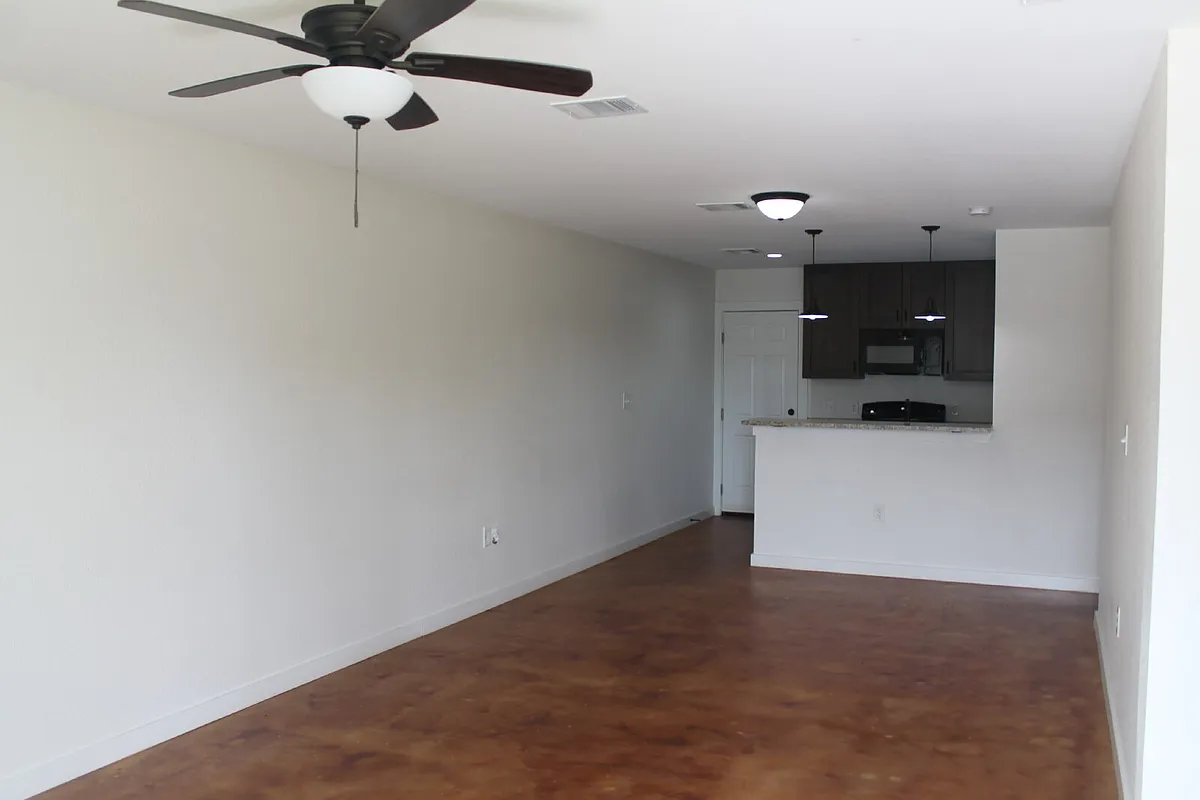 Building Photo - 301 E Bowie Ave #A