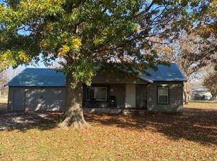 104 National Ave, Afton, OK 74331