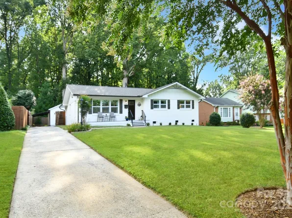 4014 Larkspur Ln, Charlotte, NC 28205