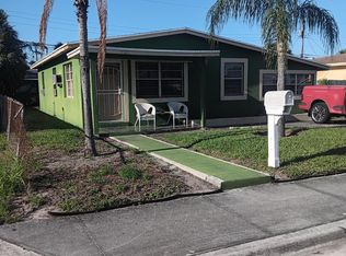 925 W 3rd St, Riviera Beach, FL 33404