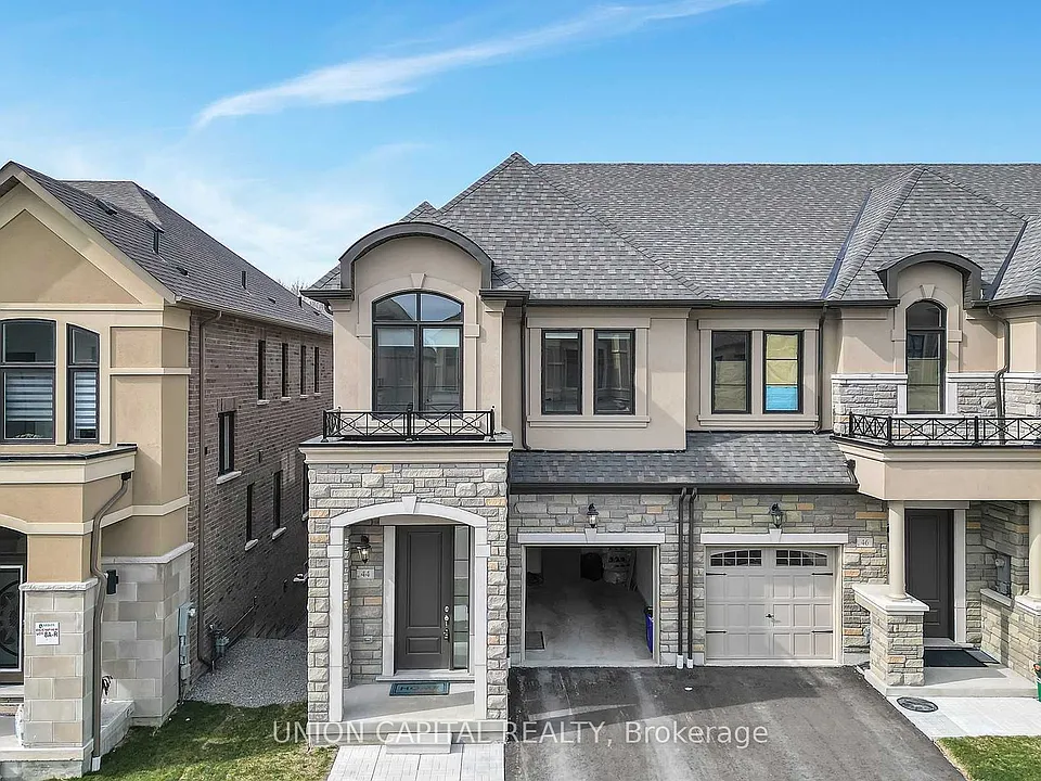 44 Boiton St