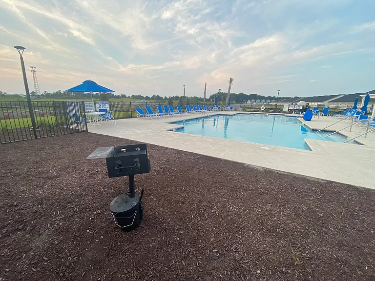 Talladega Dr — Photo 26
