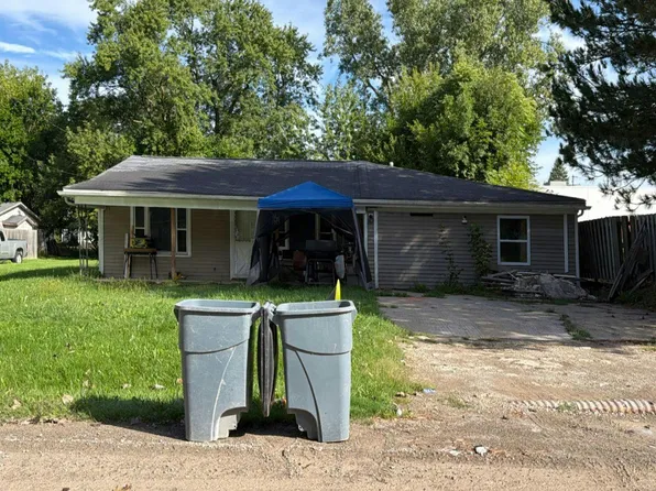1030 Lucharles Ave, Mount Morris, MI 48458