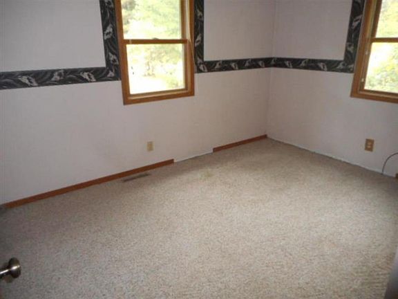 5th image of 24984 Leghorn Dr