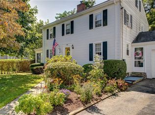 1147 Hope St, Bristol, RI 02809