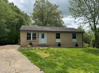 111 Edgewood Dr, Vine Grove, KY 40175