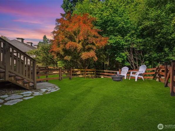22534 NE Alder Crest Lane, Redmond, WA 98053