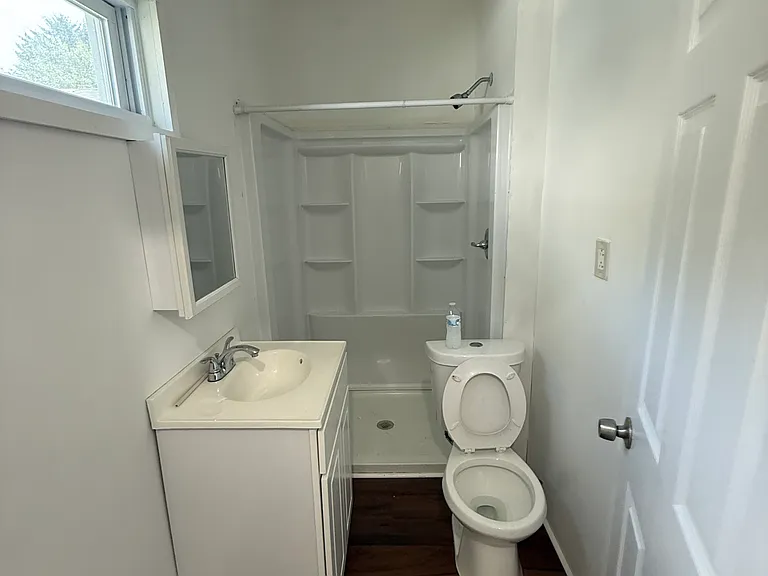 2528 Boulevard Ave #1 — Photo 8