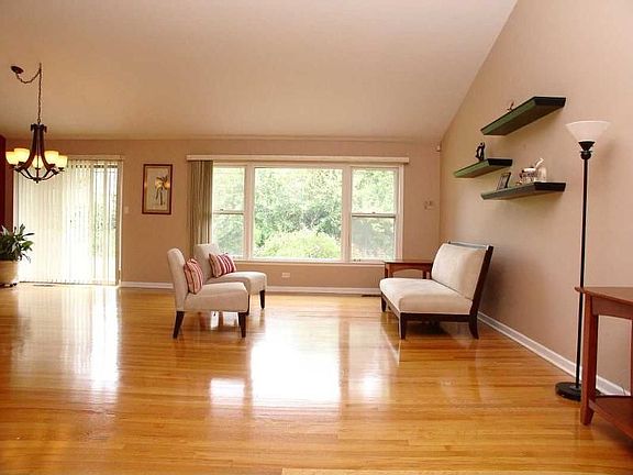 3rd image of 8825 Knox Ave