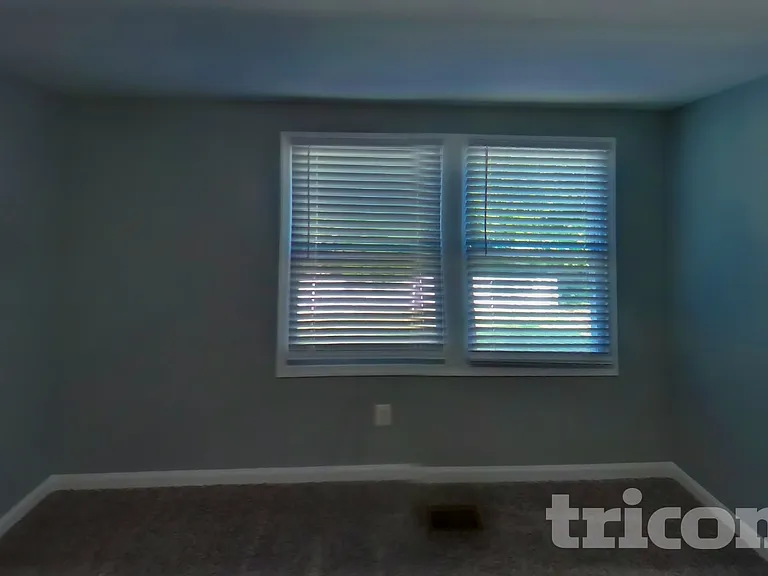 808 Ruxshire Dr — Photo 9