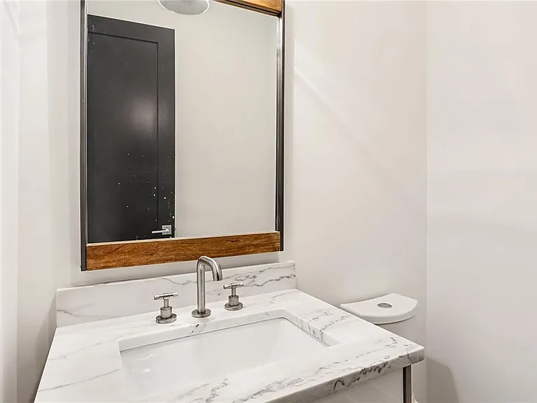 2985 Lookout Pl NE — Photo 6