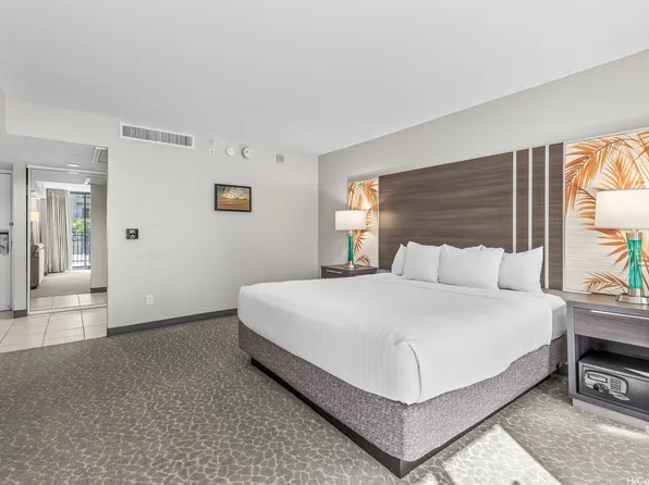 1850 Ala Moana Blvd #206, Honolulu, HI 96815