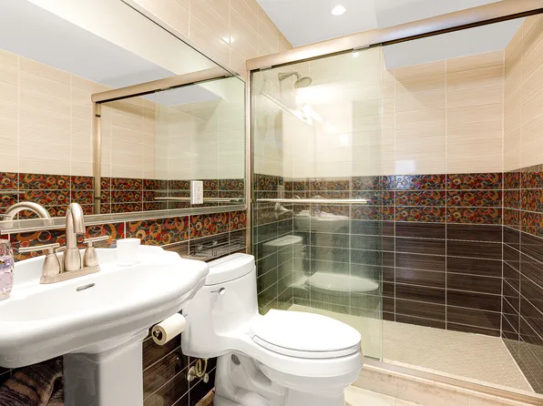 58-10 83rd Place image 13 of 36