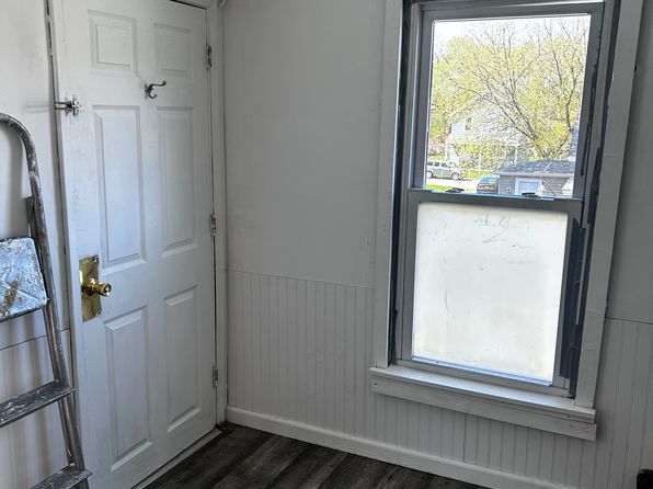 11 Green St FLOOR 2, Camillus, NY 13031