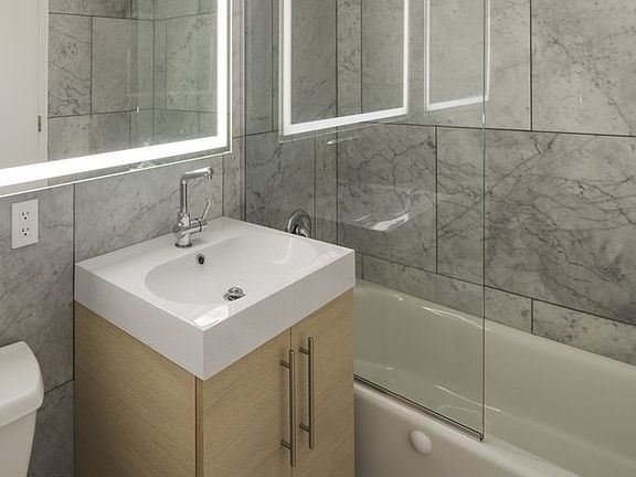4th image of 1 West St APT 2709