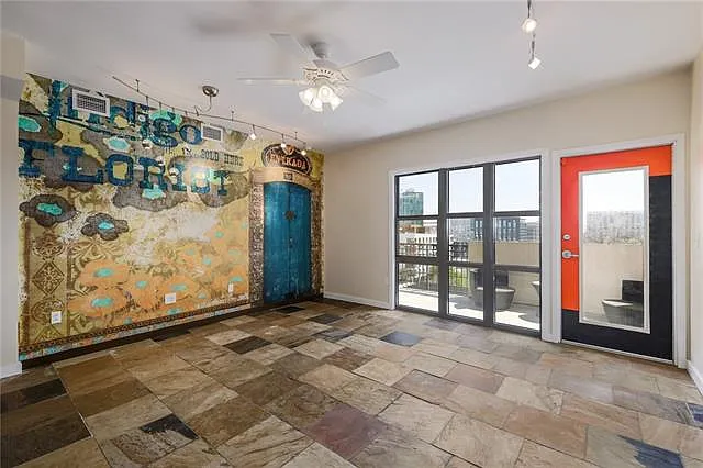 1812 West Ave #501 — Photo 11