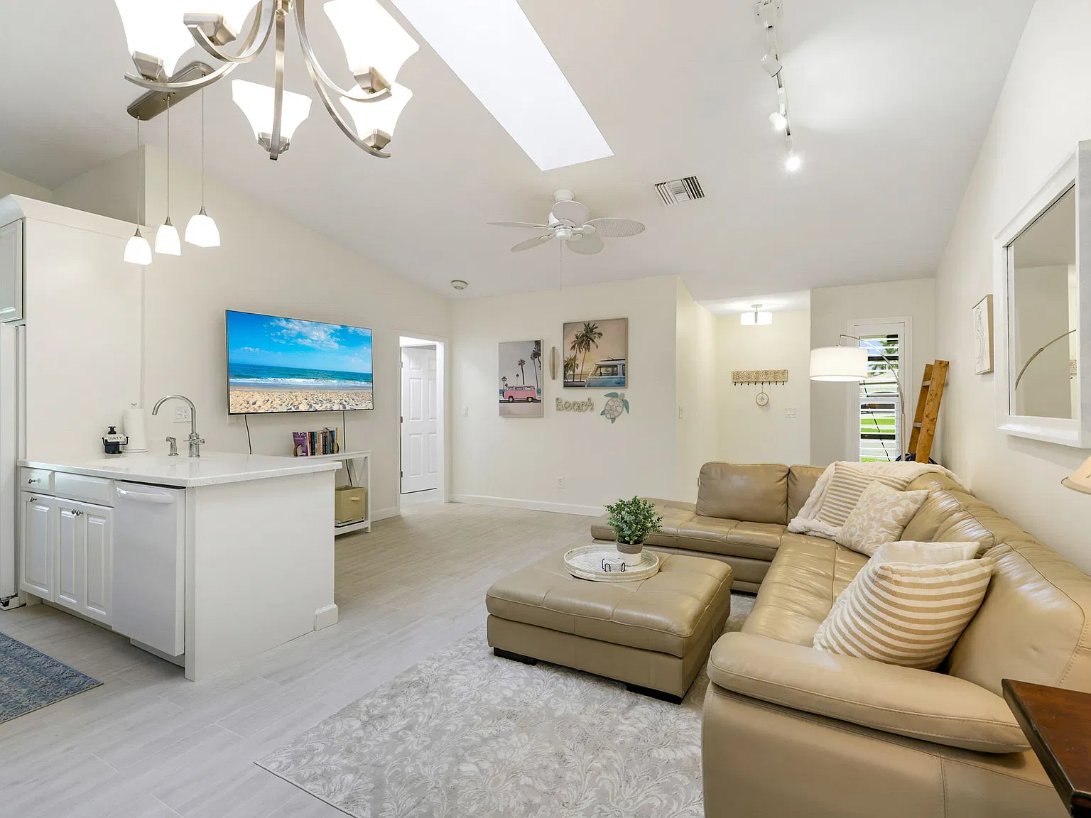 2 bed, 953 sqft, $1,800 — Photo 4