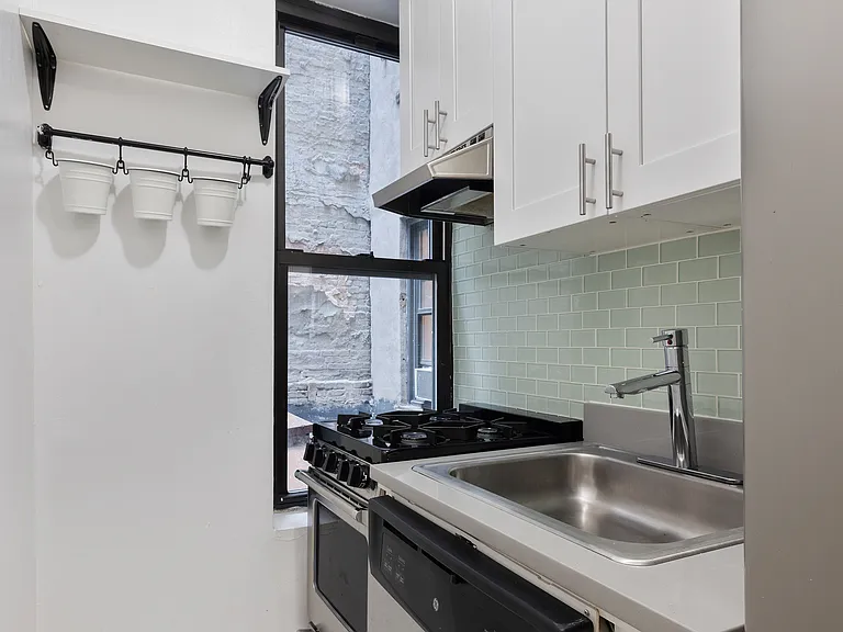 55 Delancey St #1A — Photo 1