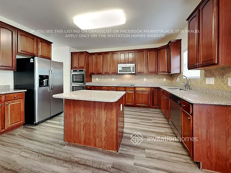40 Luzelle Dr — Photo 8