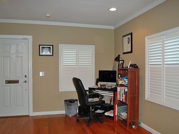 3rd image of 4832 Q St