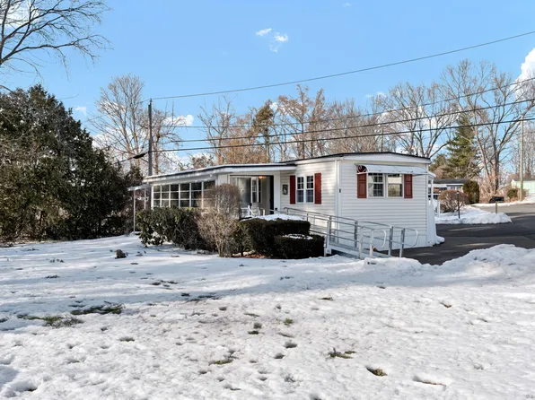 3 Sundeck Terrace, Southington, CT 06489