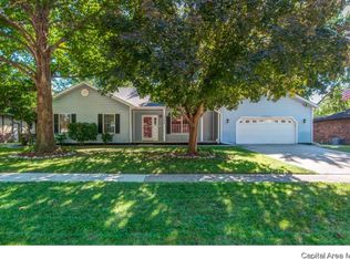 2504 Lindbergh Blvd, Springfield, IL 62704