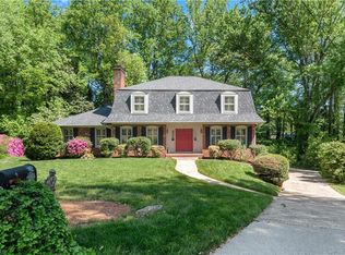 805 Chartwell Cir, Winston Salem, NC 27106