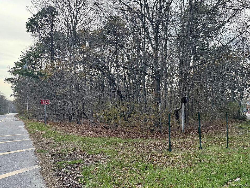 1st image of Neighborhood Road