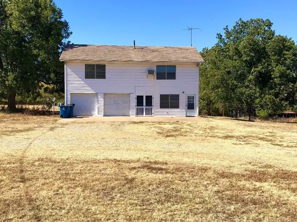 1921 S Linwood Ave, Cushing, OK 74023