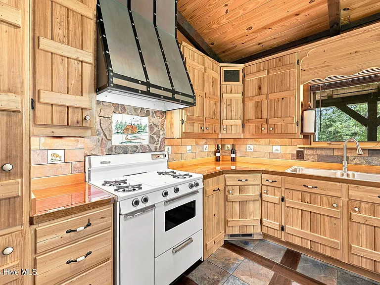 5103 Hillmon Grove Rd — Photo 14