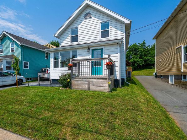 35 Thistle St, Dartmouth, NS B3A 2V6