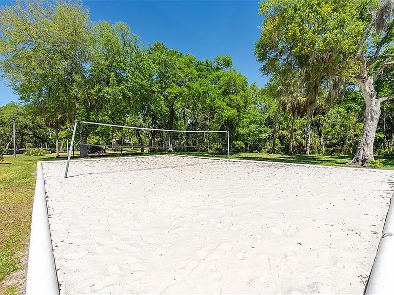 9639 Fox Hearst Rd — Photo 25