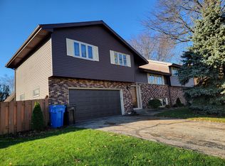 1403 Wexford Dr, Waunakee, WI 53597